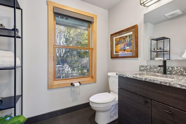 Ensuite 3/4 Bathroom | Image 33