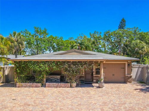 2121 Park St N, ST PETERSBURG, FL, 33710-3649 | Card Image