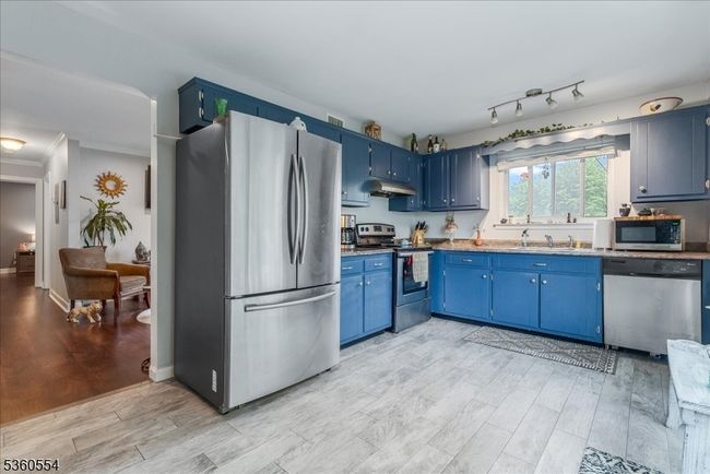 7117 Dell Pl, Townhouse with 2 bedrooms, 1 bathrooms and null parking in Stanhope NJ | Image 6