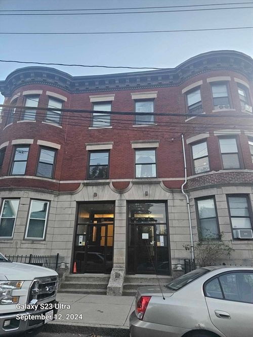 apt-2-31 Homestead St, Boston, MA, 02121-1633 | Card Image