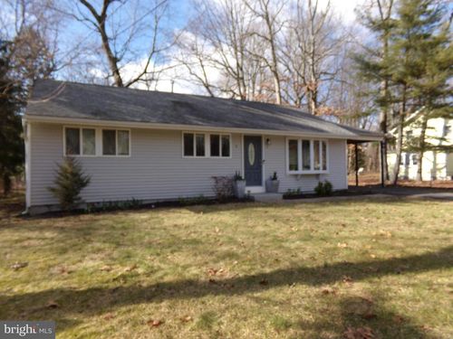 9 Pear Ave, BROWNS MILLS, NJ, 08015-3213 | Card Image
