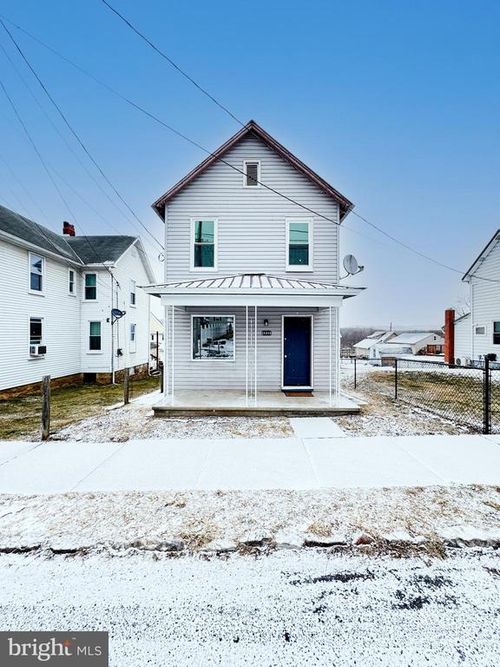 14049 2nd St, MOUNT UNION, PA, 17066-8800 | Card Image
