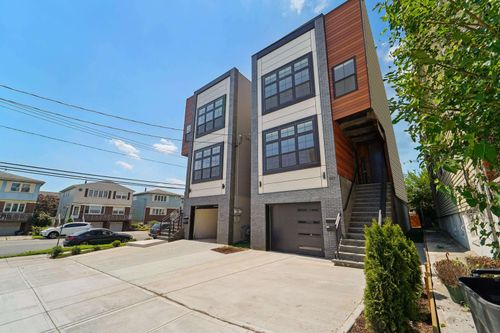 90 E 27th St, Bayonne, NJ, 07002-4909 | Card Image