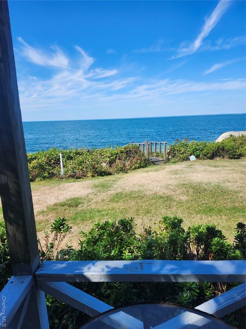 57185 North Rd, Greenport, NY, 11944 | Card Image