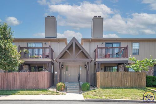 apt-202-5641 Sw Foxcroft Cir S, Topeka, KS, 66614-4130 | Card Image