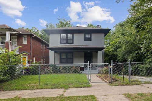 2534 Woodland Ave, Kansas City, MO, 64108-3040 | Card Image