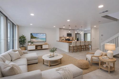 46b-3905 Adra Ave, Doral, FL, 33178-2903 | Card Image