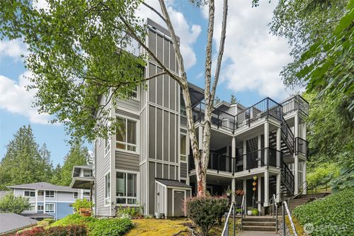 g-203-3924 243rd Pl Se, Bothell, WA, 98021-6930 | Card Image