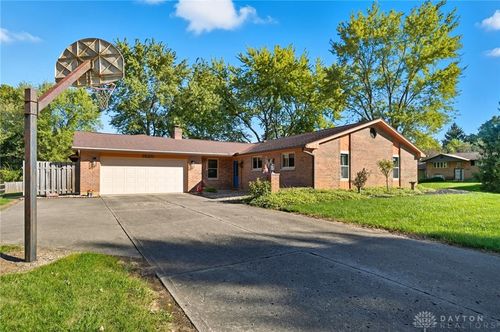 1520 Hillside Dr, Beavercreek, OH, 45432-2539 | Card Image