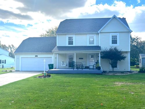 9539 Sunnyside Dr, Plymouth, IN, 46563-8693 | Card Image