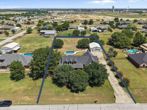 2740 Comanche Moon Dr, Fort Worth, TX, 76179-5543 | Card Image