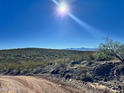 000 Justa Road, Vail, AZ, 85641 | Card Image