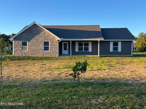 453 Hinch Mountain View Rd, Crossville, TN, 38555-2988 | Card Image