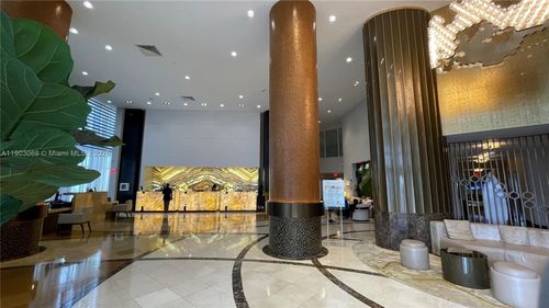 2204-18001 Collins Ave, Sunny Isles Beach, FL, 33160-2722 | Card Image