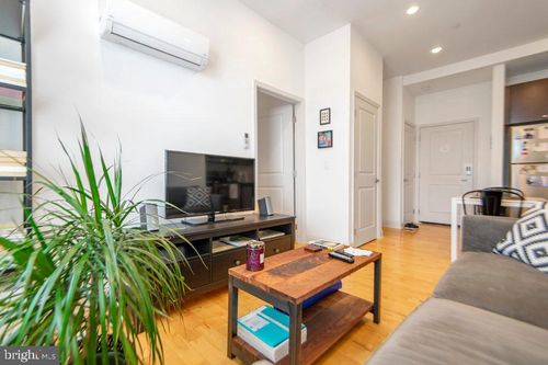 apt-401-427 Monroe St, PHILADELPHIA, PA, 19147-3188 | Card Image