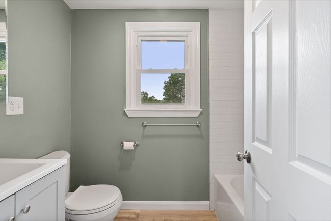 1349 Washington St, House other with 3 bedrooms, 2 bathrooms and 4 parking in Braintree MA | Image 12