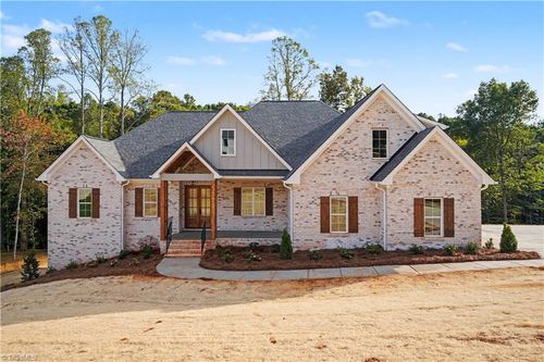 8205 Lulworth Dr, Stokesdale, NC, 27357 | Card Image