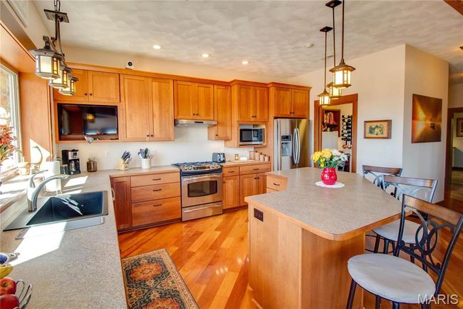 2445 Seiler Rd, House other with 3 bedrooms, 5 bathrooms and 2 parking in Alton IL | Image 26