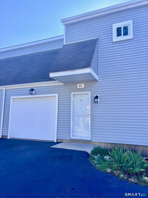 8c-274 Church St, Guilford, CT, 06437-2435 | Card Image