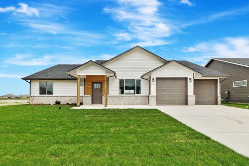606 Sweetwater Cir, Maize, KS, 67101-8100 | Card Image