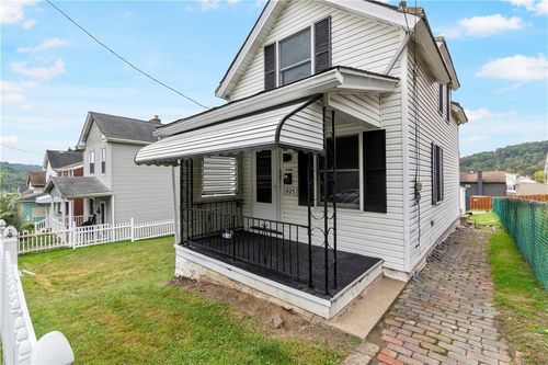 425 32nd St, Mckeesport, PA, 15132-7205 | Card Image