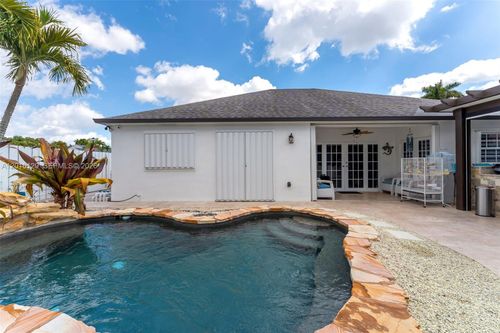 15480 Sw 144th Ave, Miami, FL, 33177-1062 | Card Image