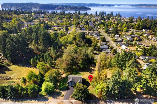 718 Union Ave, Steilacoom, WA, 98388-2316 | Card Image