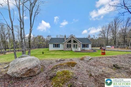209 Brittany Dr, Albrightsville, PA, 18210-3729 | Card Image