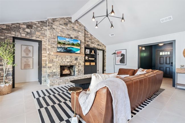 10226 Parsons Rd, House other with 6 bedrooms, 4 bathrooms and 6 parking in Manor TX | Image 4