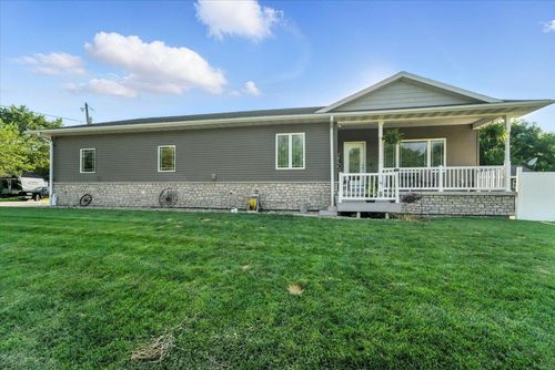 127 Doyle Dr, Evansdale, IA, 50707-1751 | Card Image