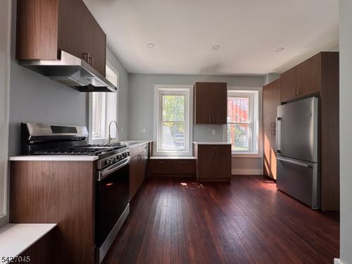 31 Diller Ave, Newton, NJ, 07860-2221 | Card Image