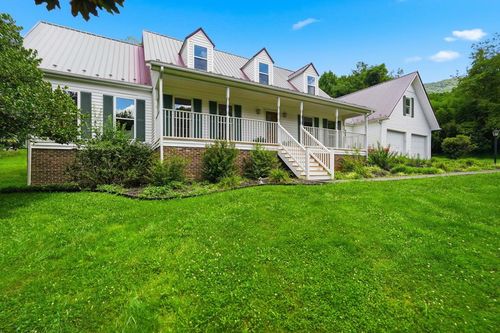 189 Shaw St, Lebanon, VA, 24266-6543 | Card Image