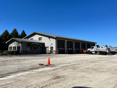 46W786 Allen Rd, Hampshire, IL, 60140-9721 | Card Image