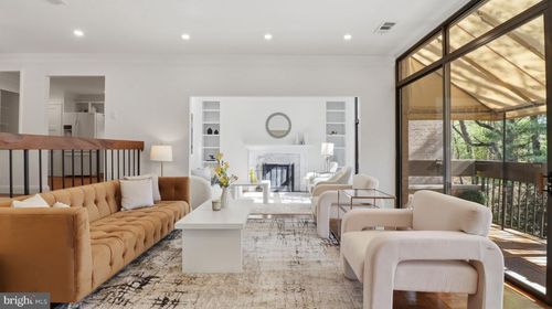 2-405-4924 Sentinel Dr, BETHESDA, MD, 20816-3590 | Card Image