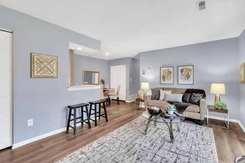 2269b-2269 Hedgerow Rd, Columbus, OH, 43220-6357 | Card Image