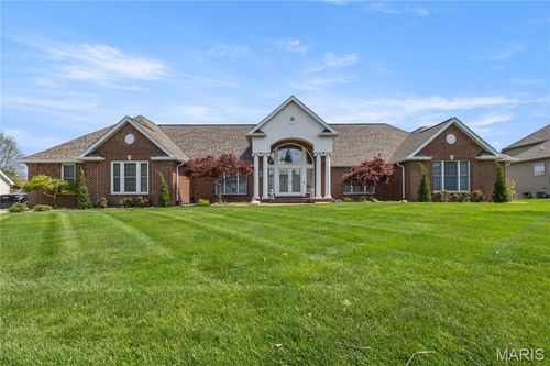 668 Killary Down, Weldon Spring, MO, 63304-0515 | Card Image