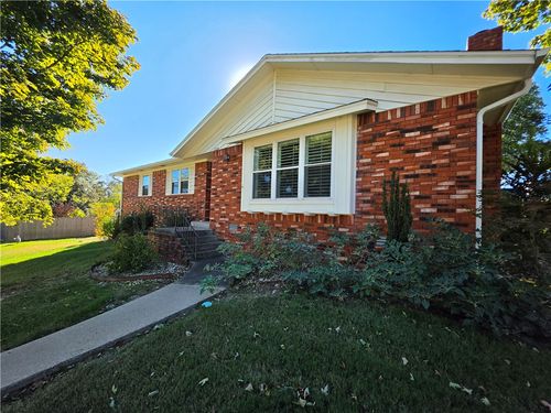 1336 Quail Run Cir, Bentonville, AR, 72712-4175 | Card Image