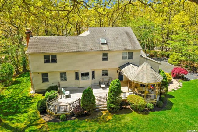 13 Frontier Trail, House other with 5 bedrooms, 2 bathrooms and null parking in Manorville NY | Image 27