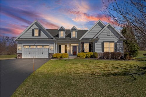 77 Stonefield Mews Ln, Pittsford, NY, 14534-2898 | Card Image