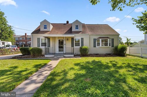 1 Clipper Rd, ESSEX, MD, 21221-7007 | Card Image