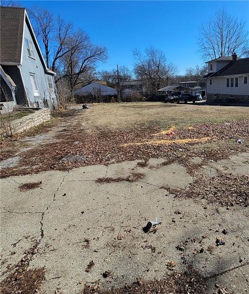 5829 Brooklyn Ave, Kansas City, MO, 64130-3421 | Card Image