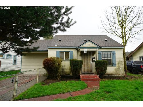 446 20th Ave, Longview, WA, 98632-1428 | Card Image