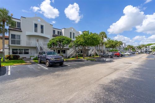 16-202-8630 Nw 5th Ter, Miami, FL, 33126-6811 | Card Image