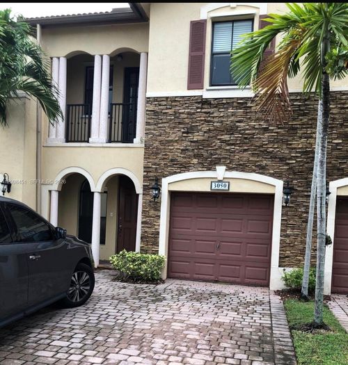 3050 Nw 103rd Path, Doral, FL, 33172-5051 | Card Image
