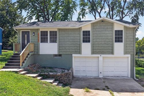 19407 E 5th Terrace Ct N, Independence, MO, 64056-2223 | Card Image