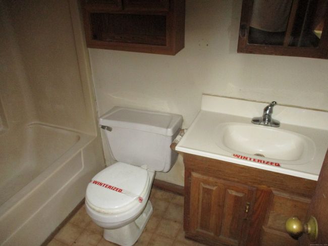 101 Platt St, House other with 3 bedrooms, 2 bathrooms and 1 parking in Ansonia CT | Image 16