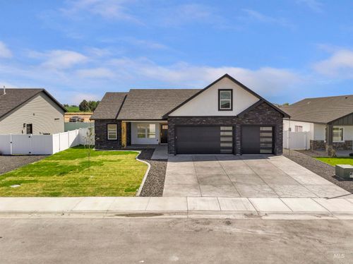 1321 18th Ave E, Jerome, ID, 83338-1575 | Card Image