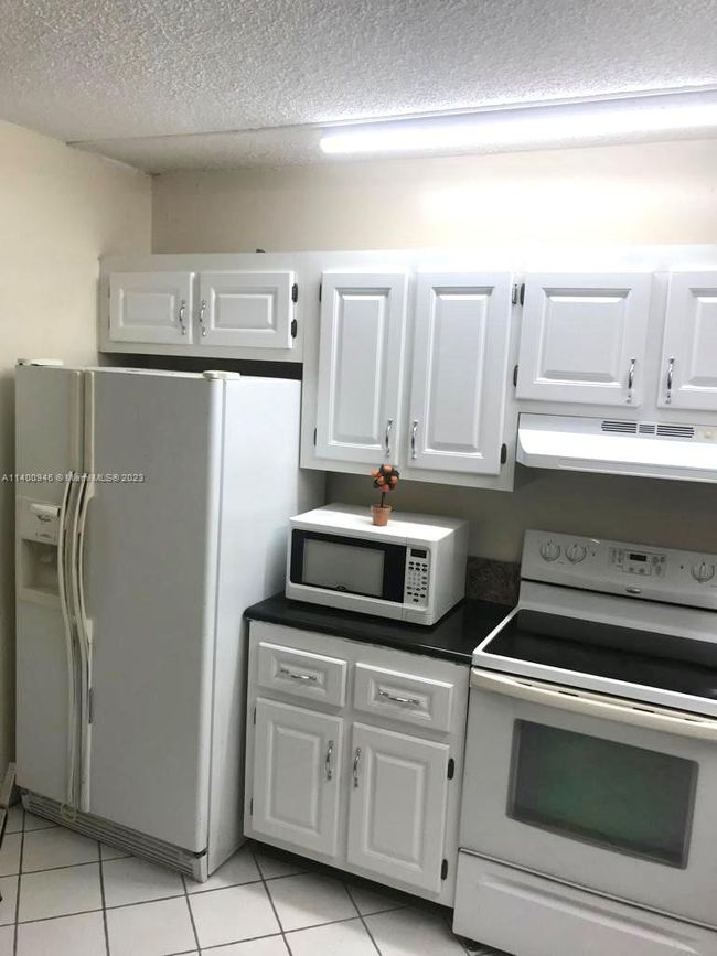 APT-311M - 2840 Somerset Dr, Condo with 1 bedrooms, 2 bathrooms and null parking in Lauderdale Lakes FL | Image 9