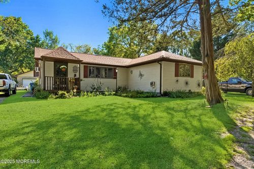 181 E Pleasant Grove Rd, Jackson, NJ, 08527-4237 | Card Image