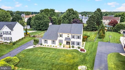 9 Eaton Pl, BEAR, DE, 19701-2372 | Card Image